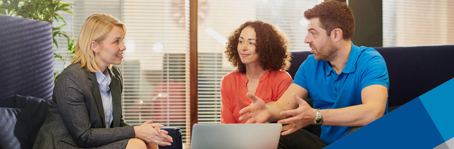couple meeting with rt investment team